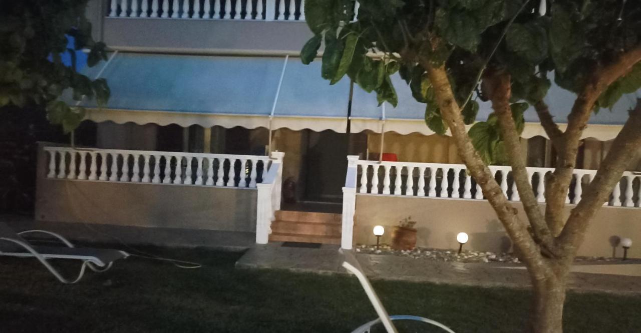 Evalena Home Frínion Dış mekan fotoğraf